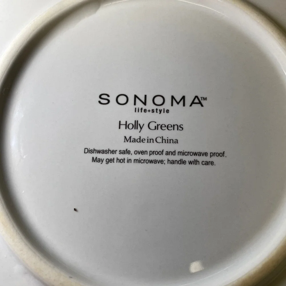 Sonoma Holly Greens Ceramic Pie Dish 10.5 Inch Scalloped Rim Holiday Bakeware